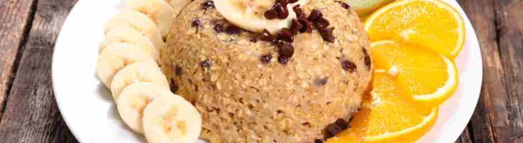 Recette de bowl cake au skyr : le petit-déj (ou goûter) qui régale toute la famille