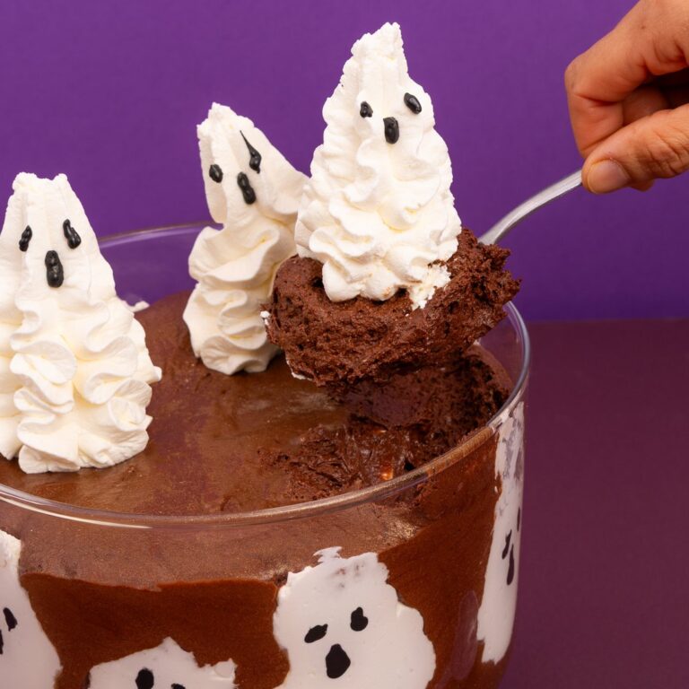Mousse au chocolat hantée d’Halloween Mousse au chocolat hantée d’Halloween