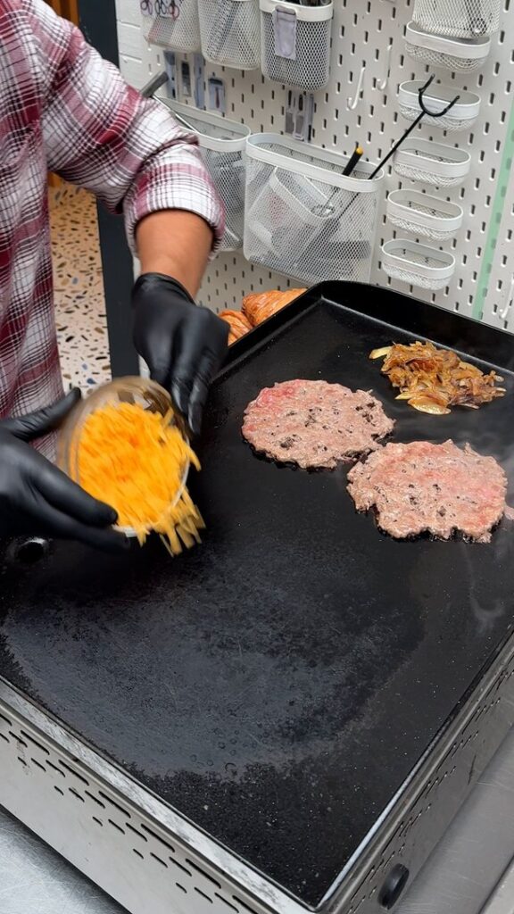 Croissant Smash Burgers