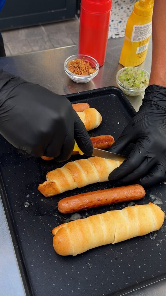Hot Dog aux Bâtonnets de Mozzarella