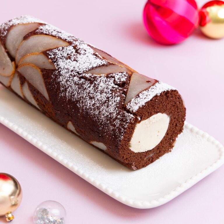 La bûche belle-hélène de Noël La bûche belle-hélène de Noël