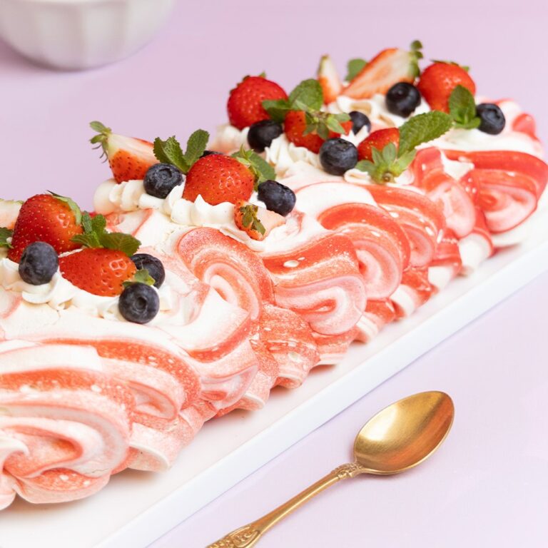 Pavlova bûche de Noël Pavlova bûche de Noël