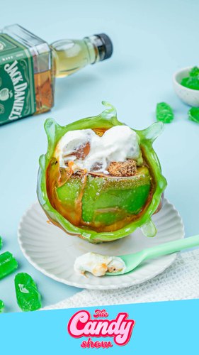 Crowns Up Caramel Apple