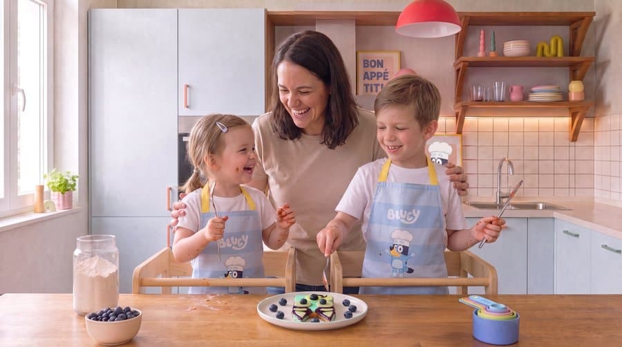 Famille en cuisine