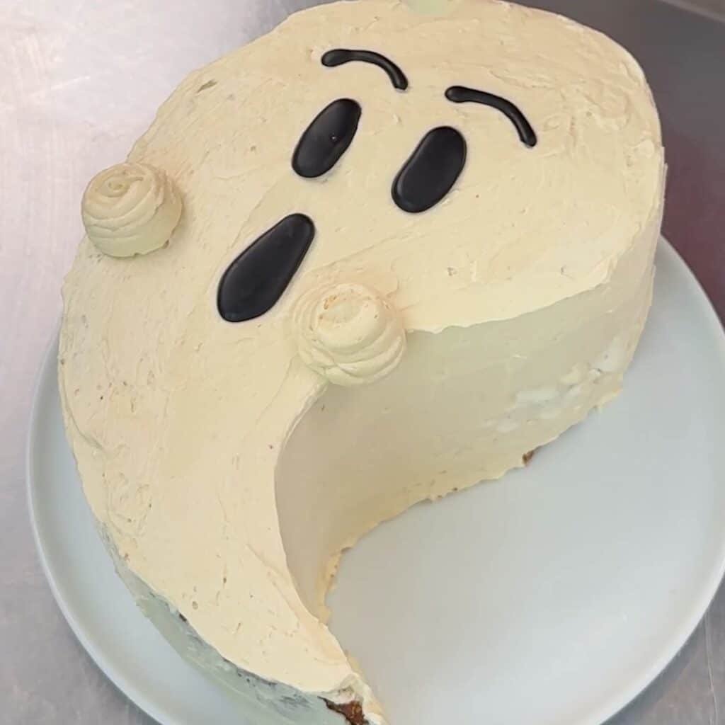 Le gâteau glacé fantôme