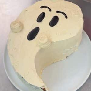 Le gâteau glacé fantôme Le gâteau glacé fantôme